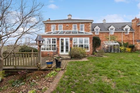 5 bedroom link detached house for sale, Worcester WR2