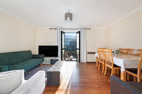 2 bedroom apartment for sale, Brunel House, Ship Yard, London, E14