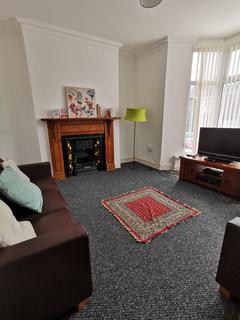 4 bedroom house to rent, Rhondda Street, Mount Pleasant, Swansea