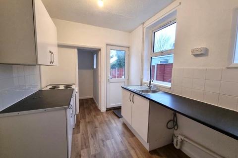 2 bedroom terraced house to rent, Bramford Lane, Ipswich, IP1