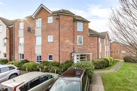 2 bedroom flat for sale, Roakes Avenue, Surrey KT15