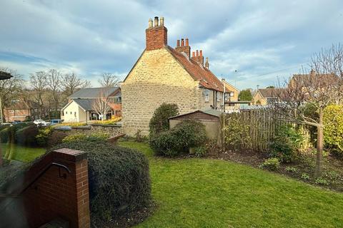 2 bedroom apartment for sale, Princess Court, Malton