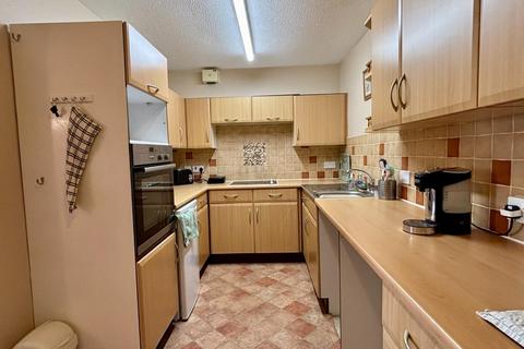 2 bedroom apartment for sale, Princess Court, Malton