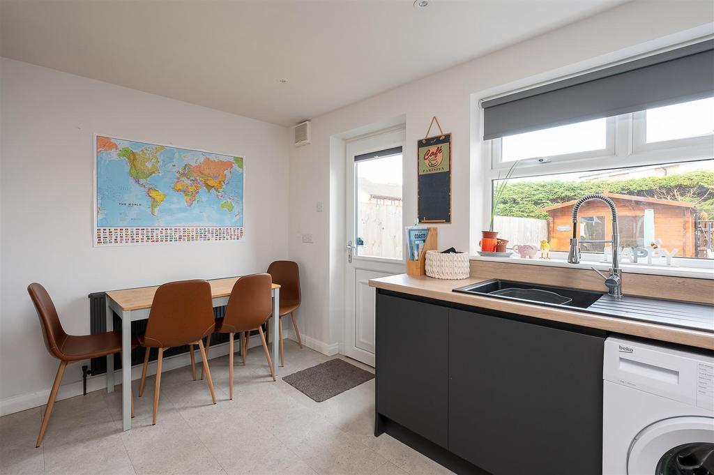 Kitchen diner
