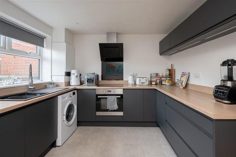 50 Bransholme Drive, York, YO30 4XN