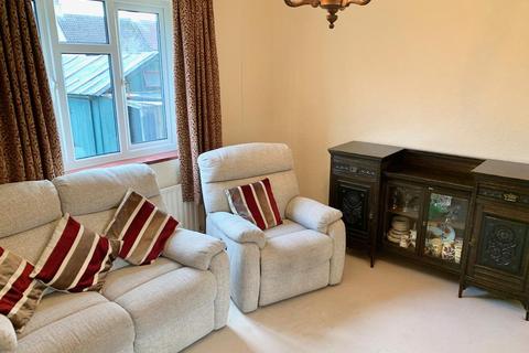 21 Castlegarth, Thornton Le Dale, Pickering, YO18 7SZ