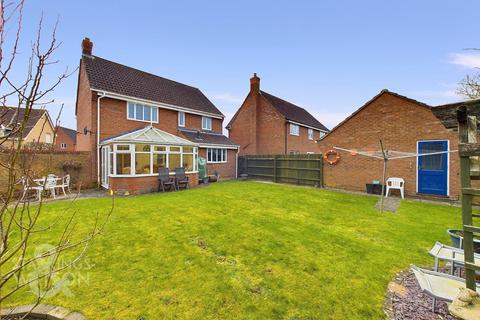 4 bedroom detached house for sale, Fritillary Drive, Wymondham