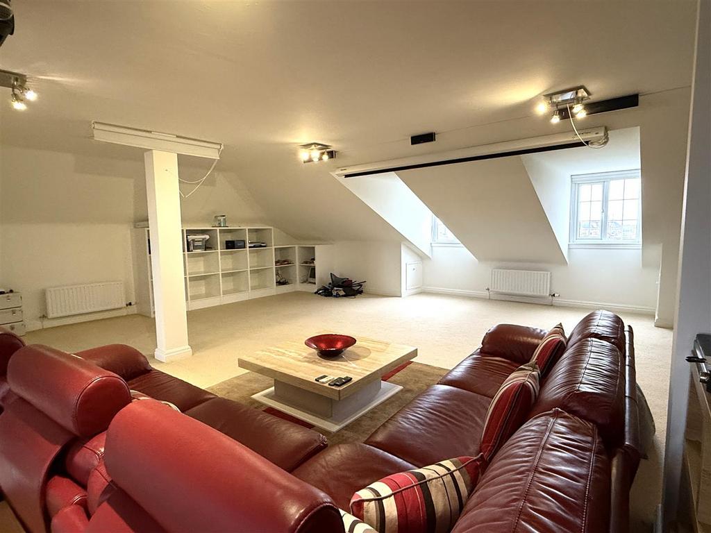 Bedroom five/cinema room
