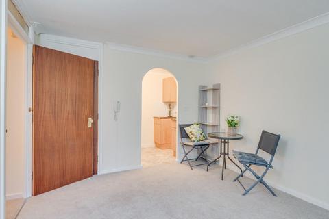 1 bedroom retirement property for sale, Beautiful retirement apartment in central village location