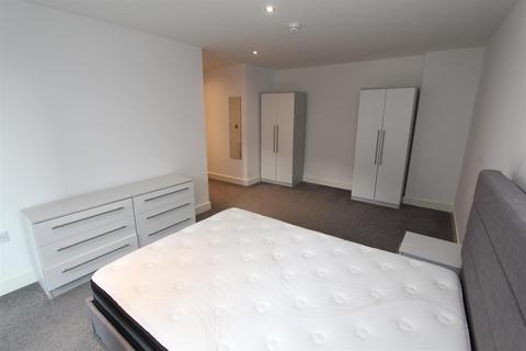 2 bedroom flat to rent, La Salle, Leeds Dock