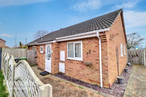 Charles Burton Close, Caister-on-Sea