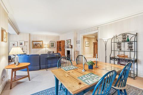 4 bedroom flat for sale, Drayton Gardens, Chelsea, London