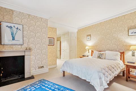 Flat 21, Drayton Court Drayton Gardens, London, SW10 9RH