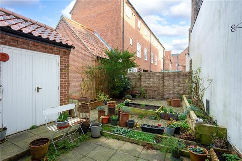 3 bedroom end of terrace house for sale, St. Andrew Place, North Yorkshire YO1