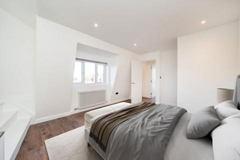 2 bedroom flat for sale, Colney Hatch Lane, London N10