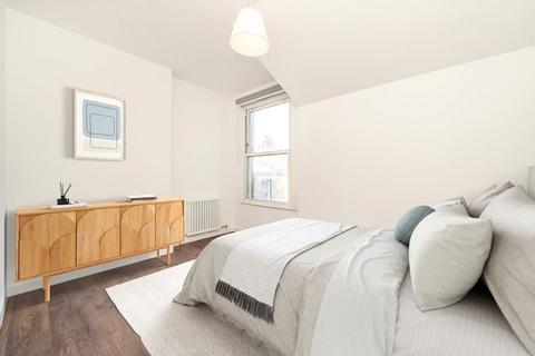 2 bedroom flat for sale, Colney Hatch Lane, London N10