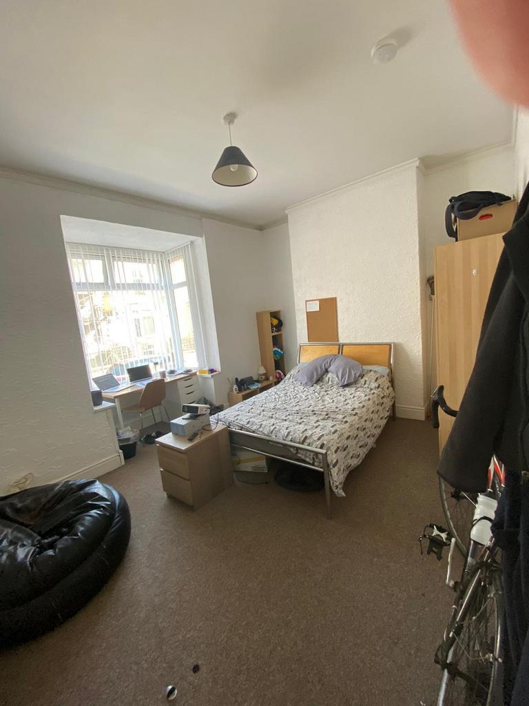 Front bedroom