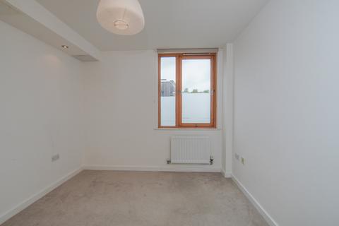 2 bedroom apartment to rent, The Crescent, Bristol BS1