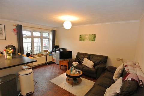 4 bedroom terraced house for sale, Englehurst, Englefield Green TW20