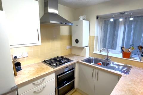 2 bedroom flat for sale, Torkington Gardens, Stamford, PE9 2EW