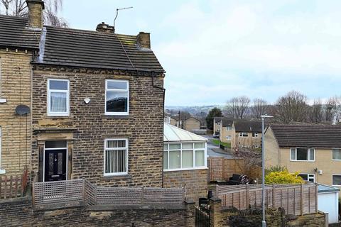 3 bedroom end of terrace house for sale, Longroyde Road, Brighouse HD6