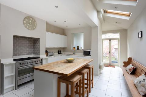 32 Buckingham Terrace, York, YO1 6EE