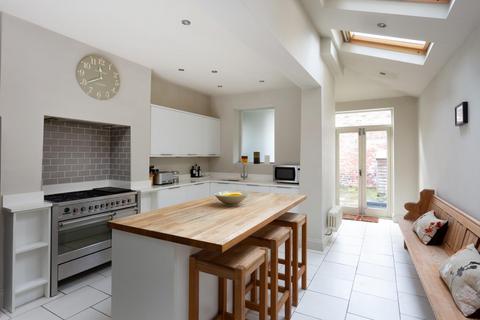 2 bedroom terraced house for sale, Buckingham Terrace, Bishophill, York