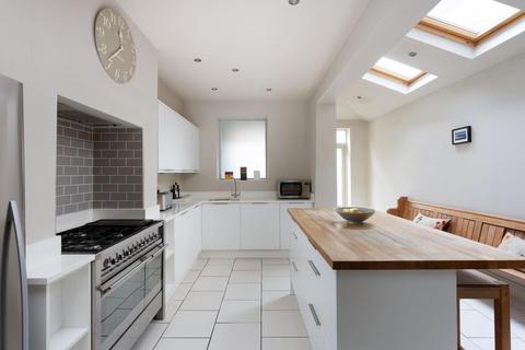 32 Buckingham Terrace, York, YO1 6EE