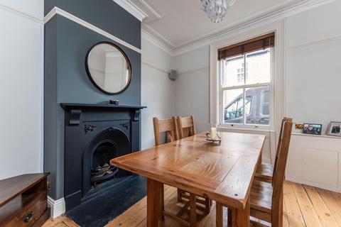 32 Buckingham Terrace, York, YO1 6EE