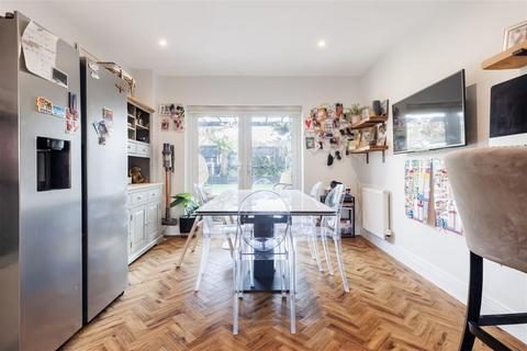 12 Archer Close, Coopersale, Epping, CM16 7FG