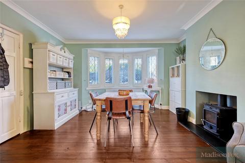 4 bedroom detached house for sale, Latchett Road, London E18