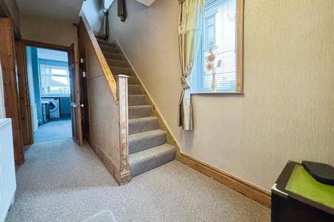 5 Leafield Grove, Bradford, BD2 3SA