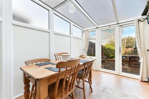 35 Ewell By Pass, Epsom, KT17 2PZ