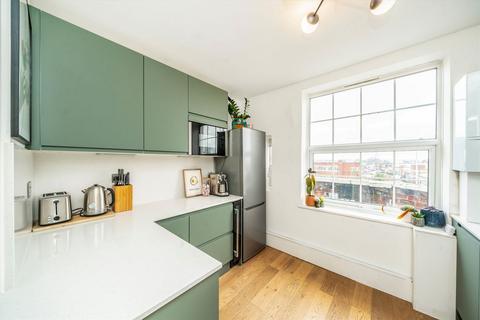 3 bedroom maisonette for sale, Morden Road, London SW19