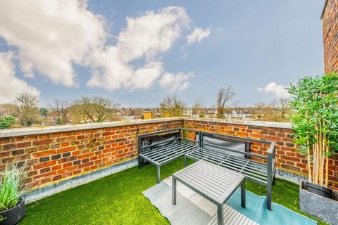 3 bedroom maisonette for sale, Morden Road, London SW19