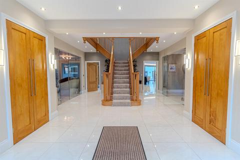 215 Plains Road, Nottingham, NG3 5RF