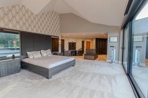 215 Plains Road, Nottingham, NG3 5RF
