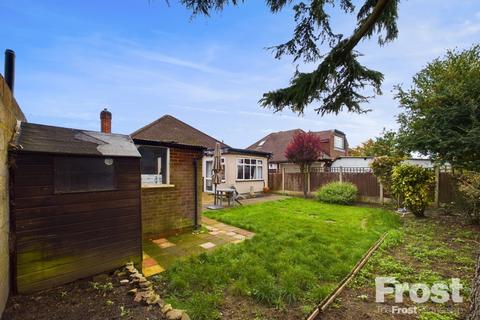 3 bedroom bungalow for sale, Goffs Road, Ashford, Surrey, TW15