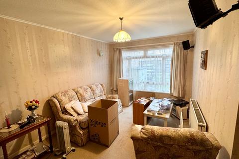 227 Bracelet Close, Corringham, Stanford-le-hope, SS17 7JX