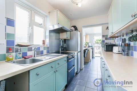 17 Kenmore Road, Kenley, CR8 5NW