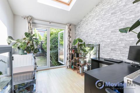 17 Kenmore Road, Kenley, CR8 5NW