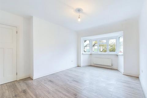 3 bedroom semi-detached house to rent, River Way, Twickenham