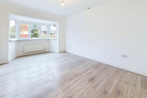 3 bedroom semi-detached house to rent, River Way, Twickenham
