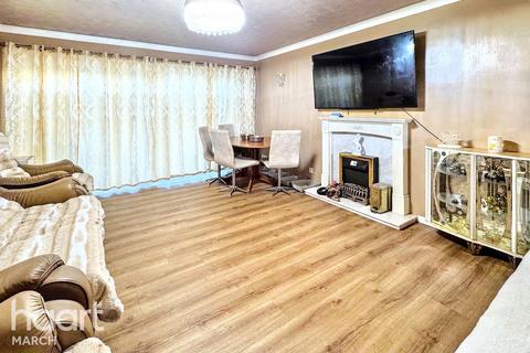 3 bedroom detached bungalow for sale, King Street, Wimblington