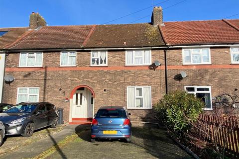 3 bedroom terraced house for sale, Longbridge Road, Dagenham