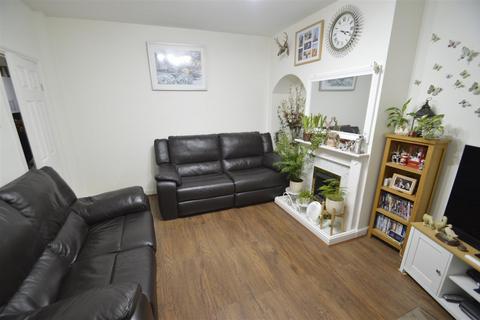 3 bedroom terraced house for sale, Longbridge Road, Dagenham