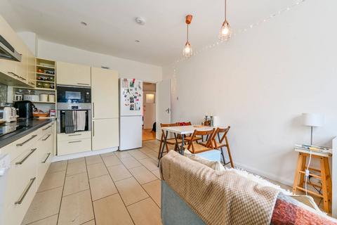 3 bedroom maisonette for sale, Highbury New Park, Islington, London, N5