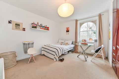 3 bedroom maisonette for sale, Highbury New Park, Islington, London, N5