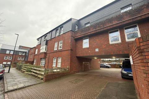 2 bedroom flat to rent, Tash Place, New Southgate