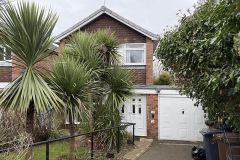 3 bedroom detached house for sale, The Eyrie, Burton-On-Trent DE15